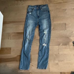 A&F Simone High Rise Ankle Jeans